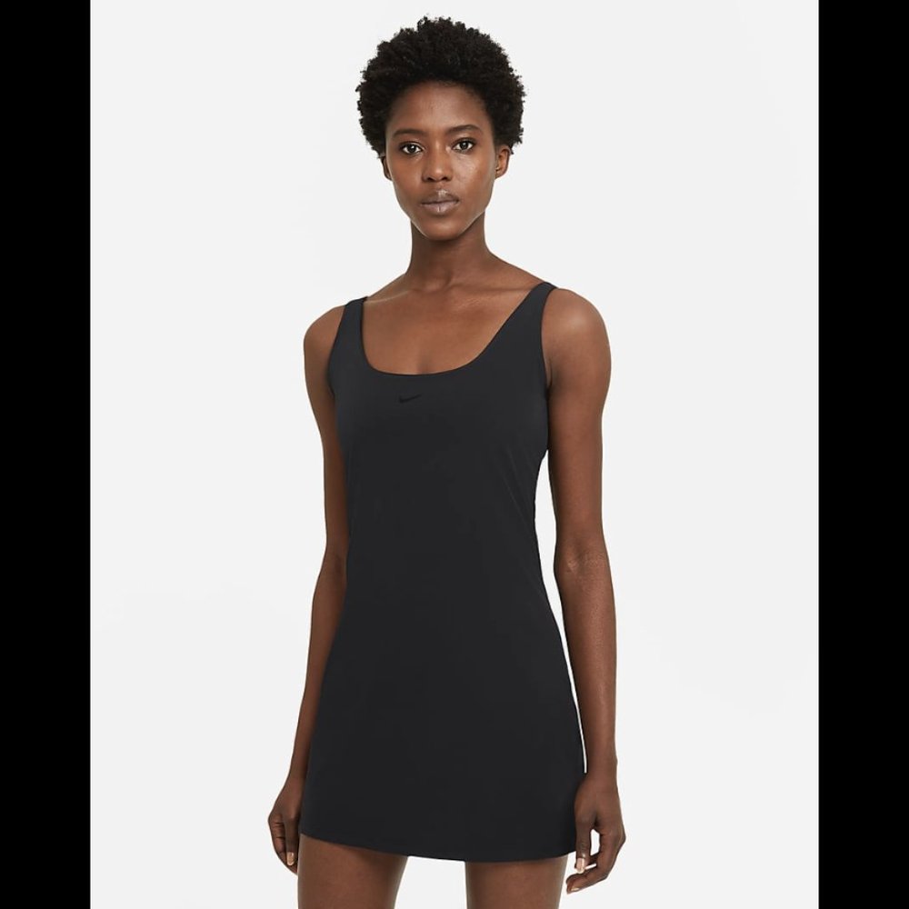 Nike Bliss Luxe - Tennis Dress / SkortWomen's Training Dress with Built-In Short